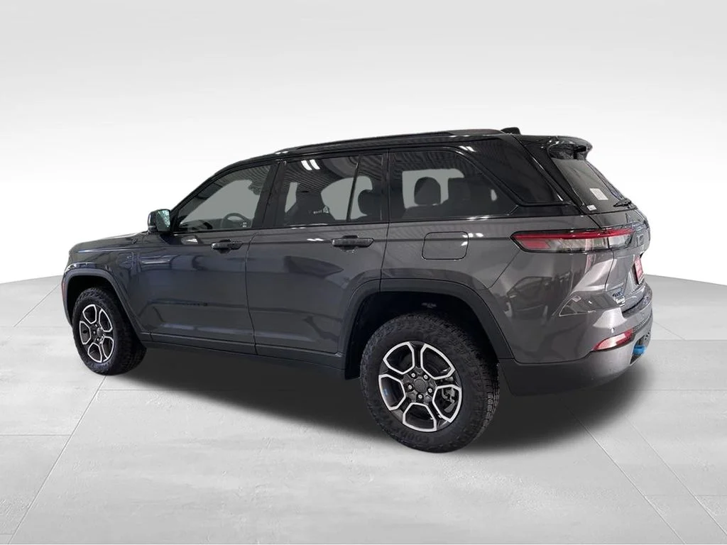 New 2024 Baltic Gray Metallic Clearcoat Jeep Trailhawk 4xe image 9