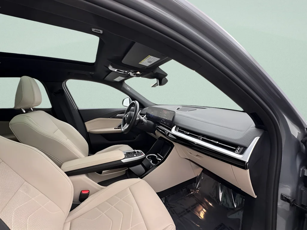 Used 2025 Gray Metallic BMW xDrive28i image 28