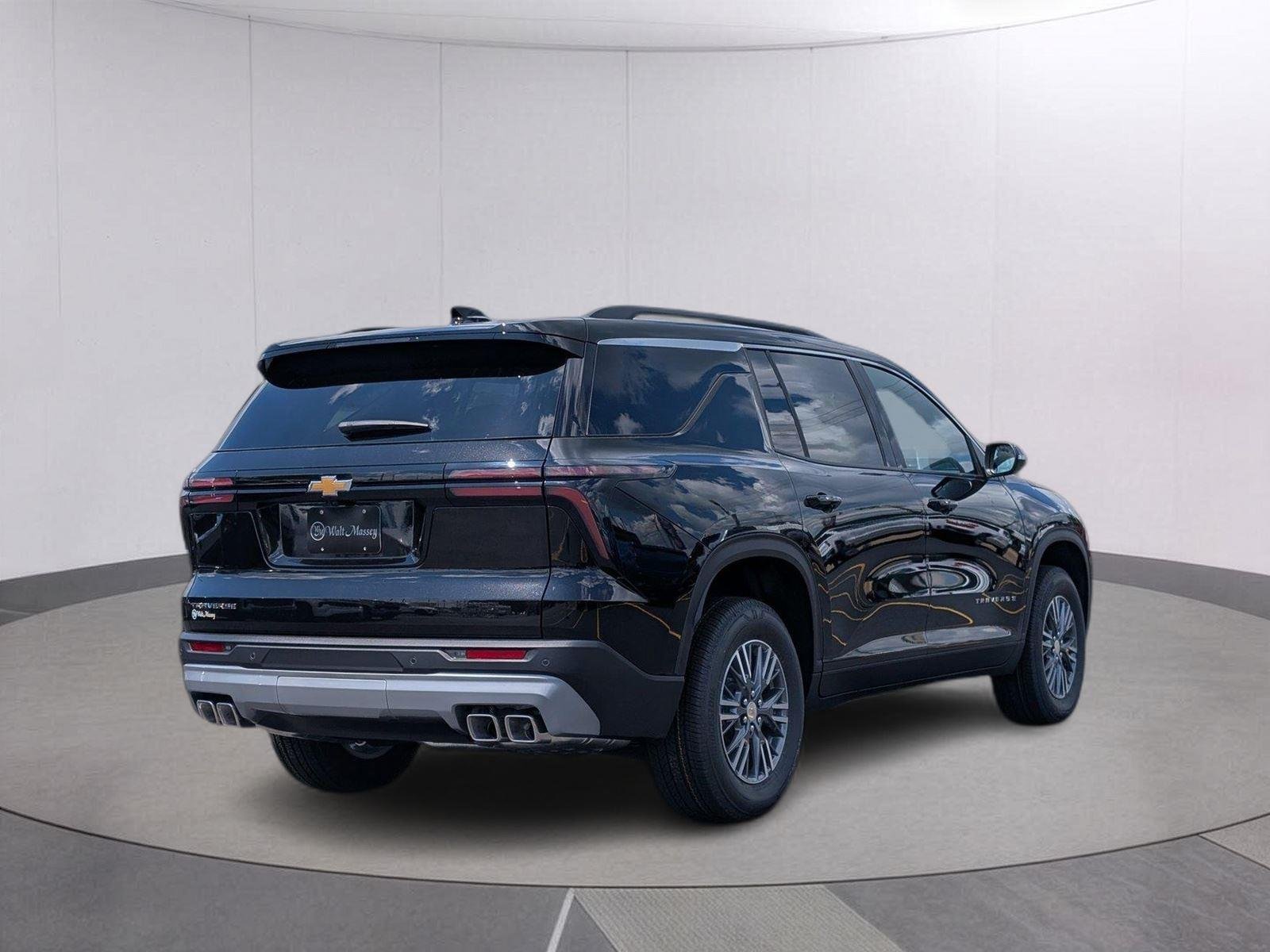 2026 Chevrolet Traverse LT - Photo 2