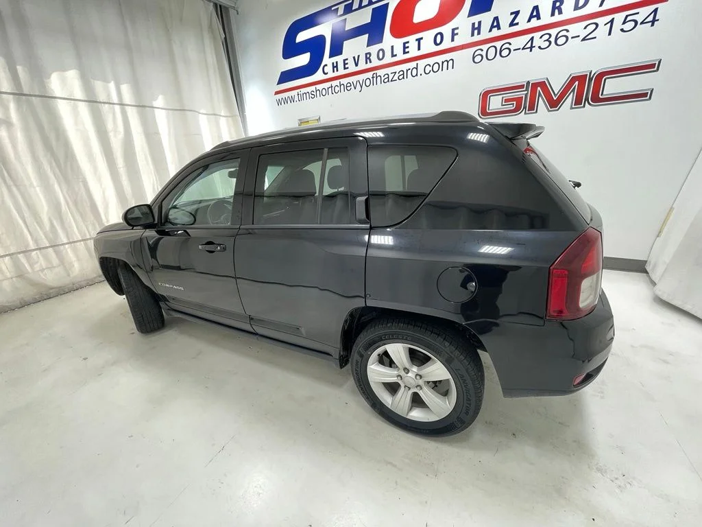 Used 2016 Black Jeep Sport image 9