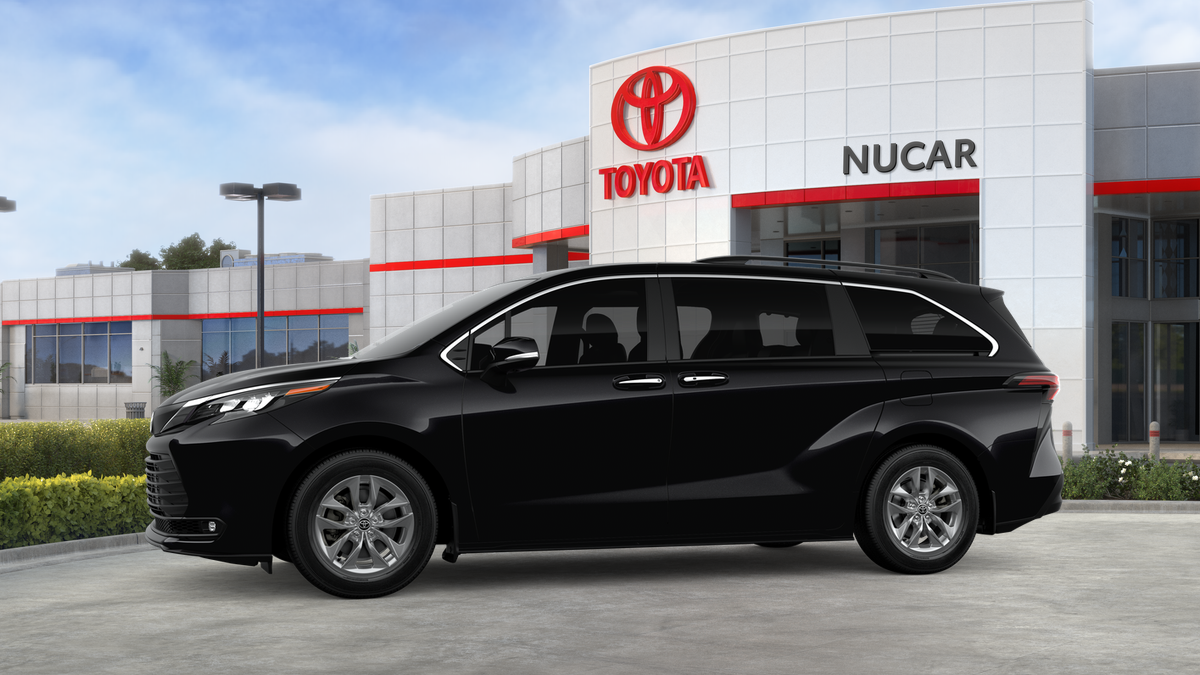 New 2026 Midnight Black Metallic Toyota XLE image 3