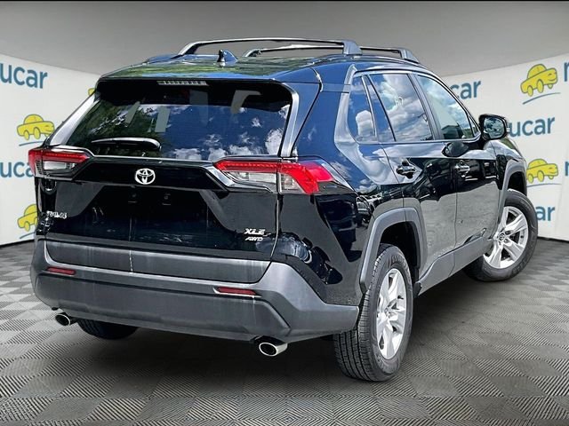 Used 2020 Black Toyota XLE image 13