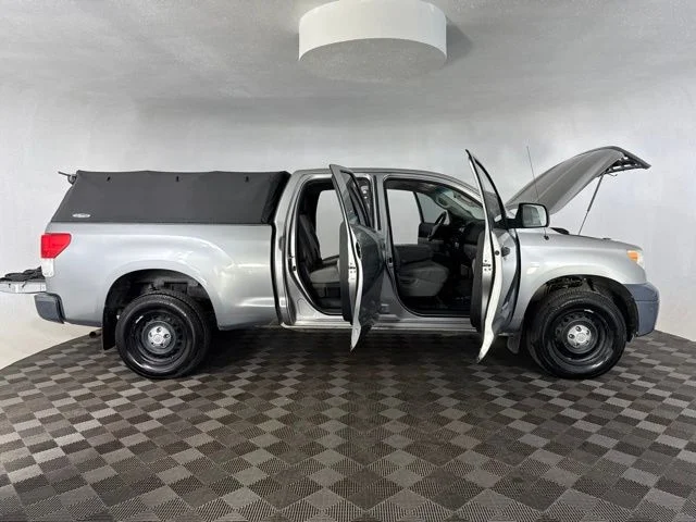 Used 2010  Toyota Grade image 16