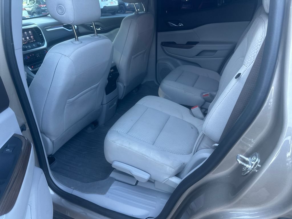 Used 2023 Gray GMC SLE image 18