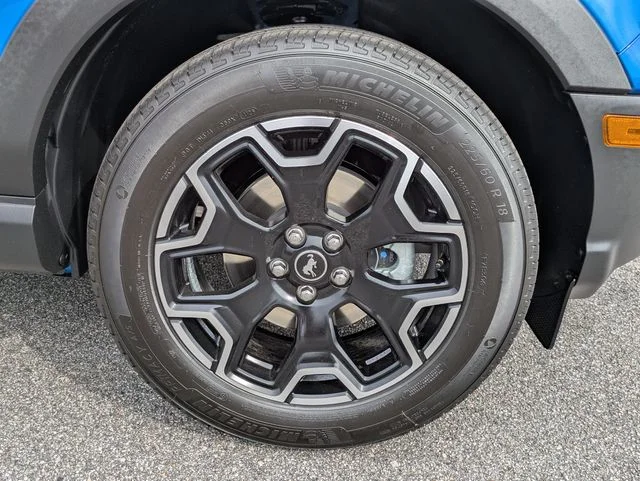 New 2026 Velocity Blue Metallic Ford Outer Banks® image 11