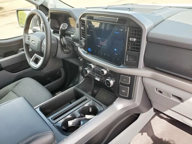 2025 Ford F-150 XLT - Photo 20