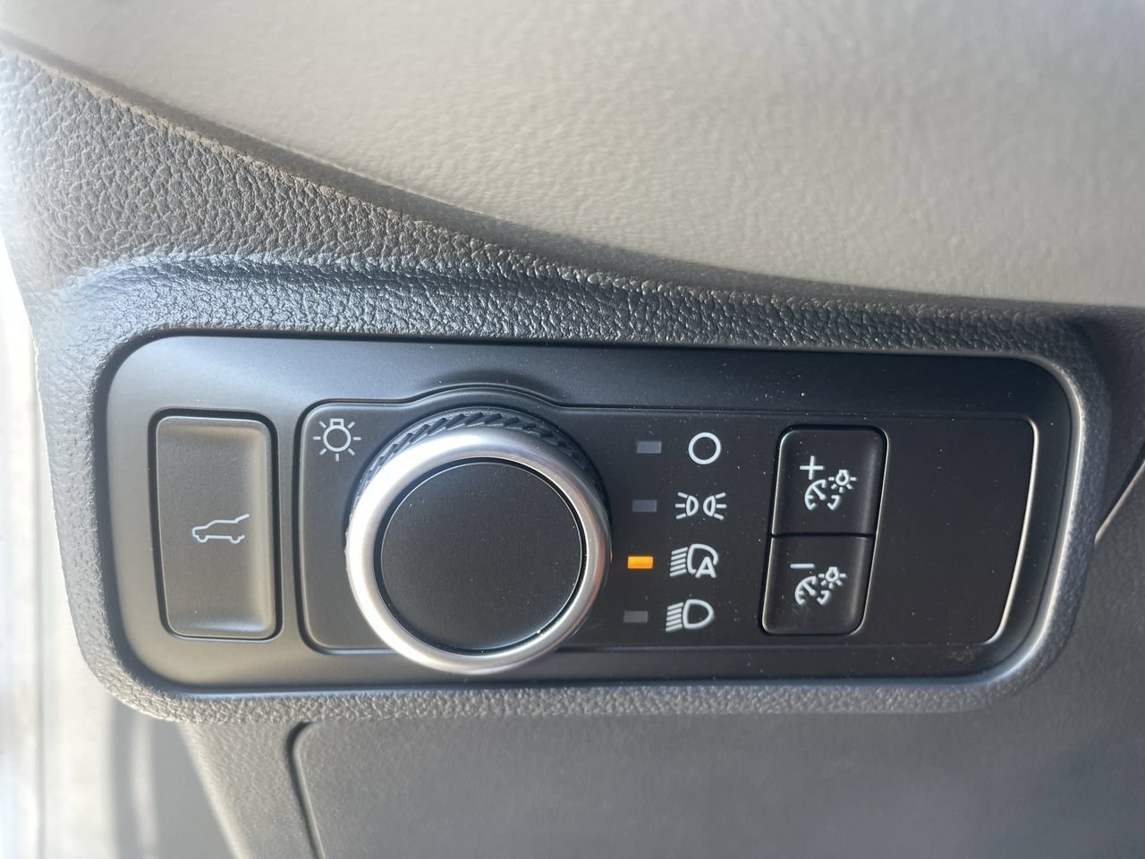 New 2026 Space White Metallic Ford Active image 26