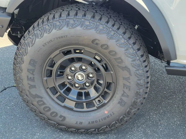 New 2026 Avalanche Gray Ford Big Bend image 5