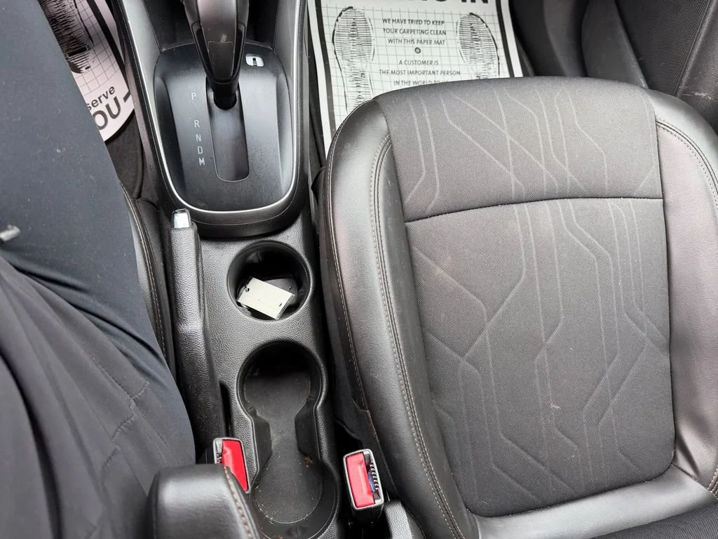 Used 2022 Crimson Metallic Chevrolet LT image 18