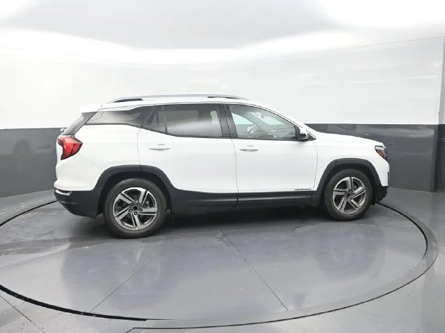 Used 2019 White GMC SLT image 9