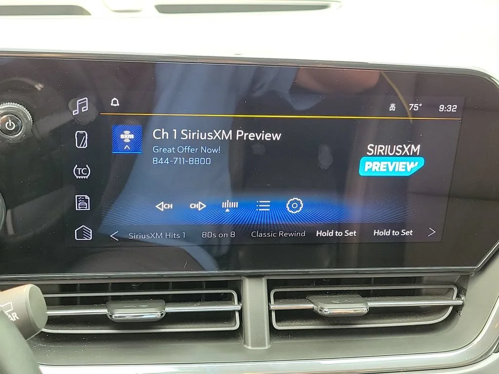 Used 2024 Cacti Green Chevrolet ACTIV image 13