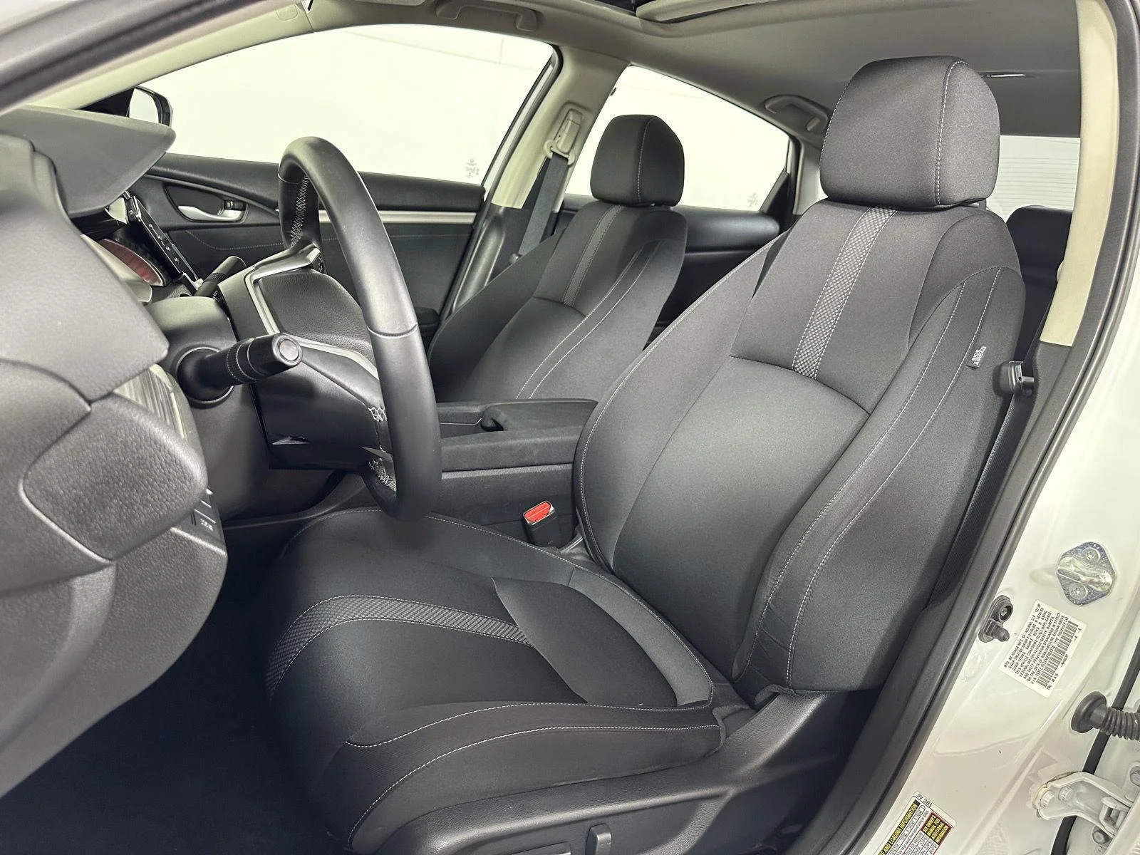 Used 2021 Platinum White Pearl Honda EX image 12