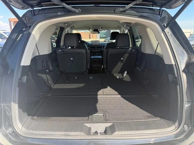 Used 2023 Black Honda EX-L image 14
