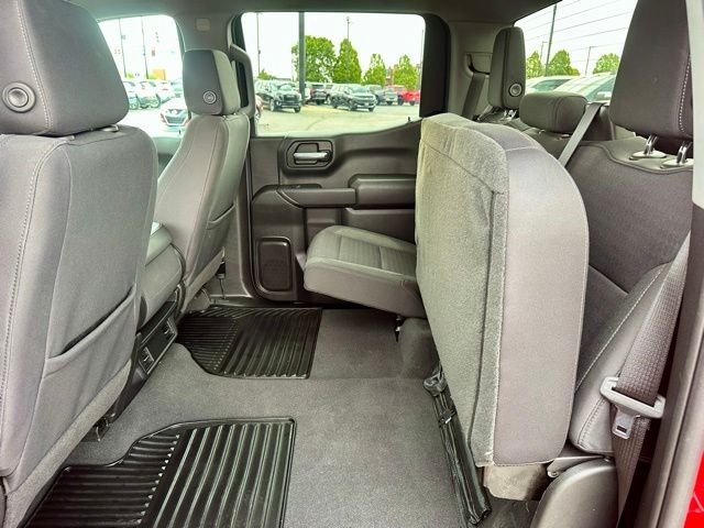 Used 2023 Red Chevrolet Custom image 19