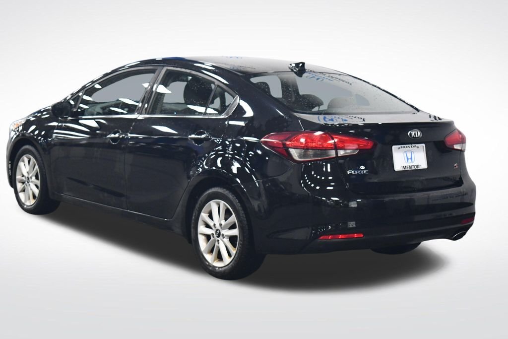 Used 2017 Aurora Black Kia S image 5