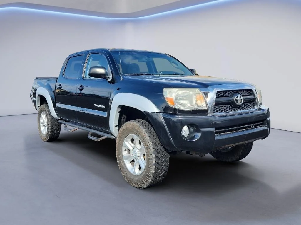 Used 2011 Black Toyota Base V6 (M6) image 3