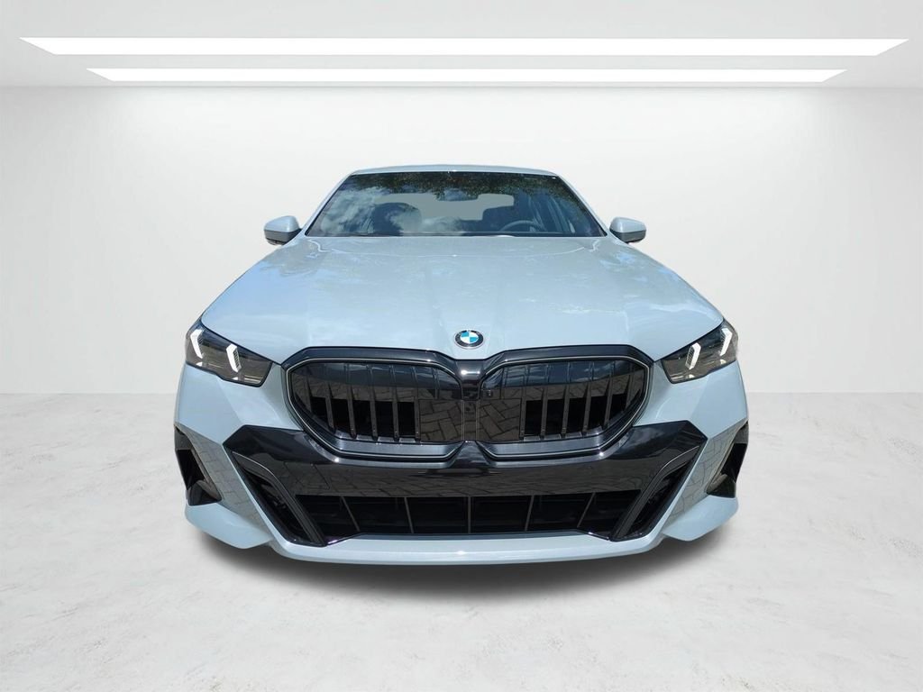 New 2027 Brooklyn Grey Metallic BMW 530i image 9