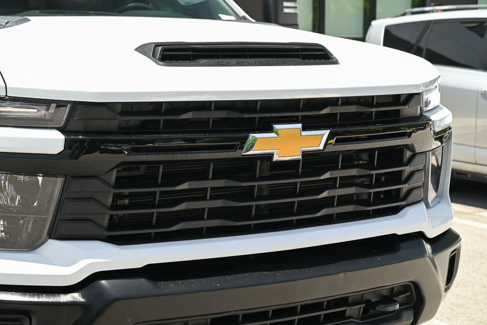 Used 2024 White Chevrolet Work Truck image 32