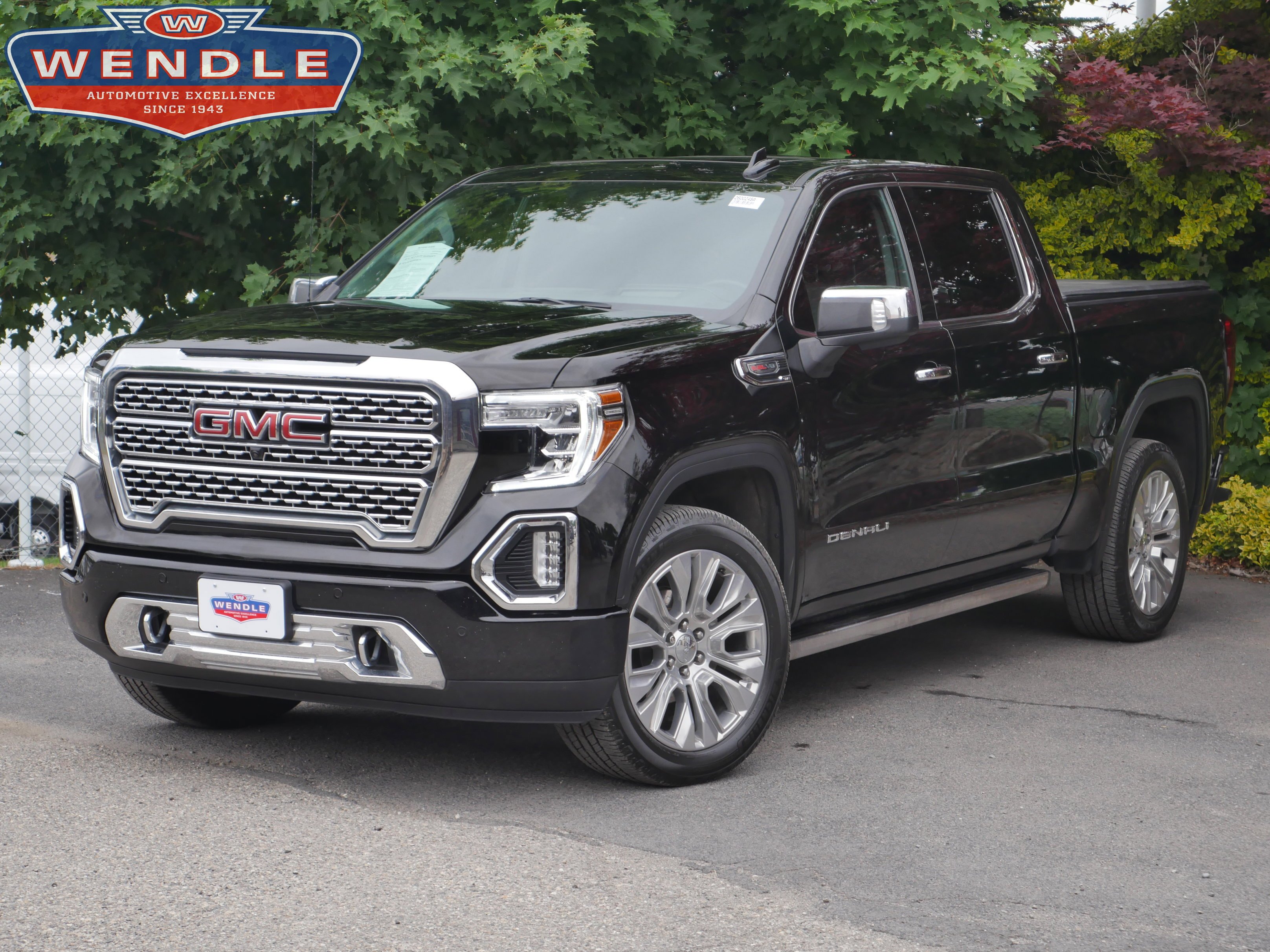 2021 GMC Sierra 4WD Crew Cab Short Box Denali's photo