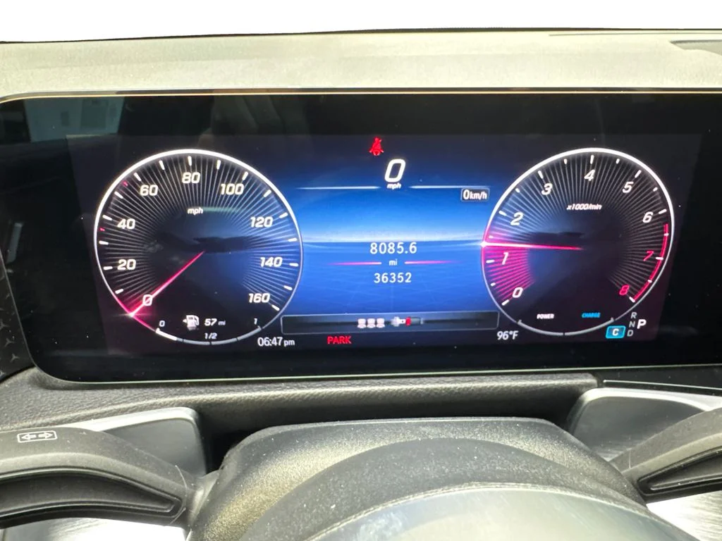 Used 2024 White Mercedes-Benz GLB 250 image 55