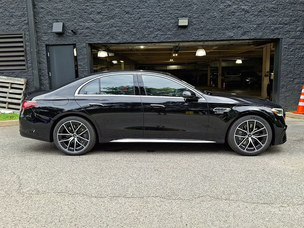 2027 Mercedes-Benz AMG® E 53 Hybrid Sedan AWD 4MATIC® photo 7