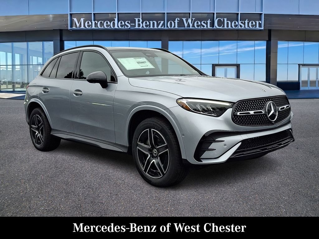 2027 Mercedes-Benz GLC 300 AWD 4MATIC® photo 1