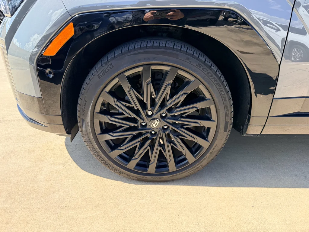 Used 2024 Hampton Gray Hyundai Calligraphy image 33