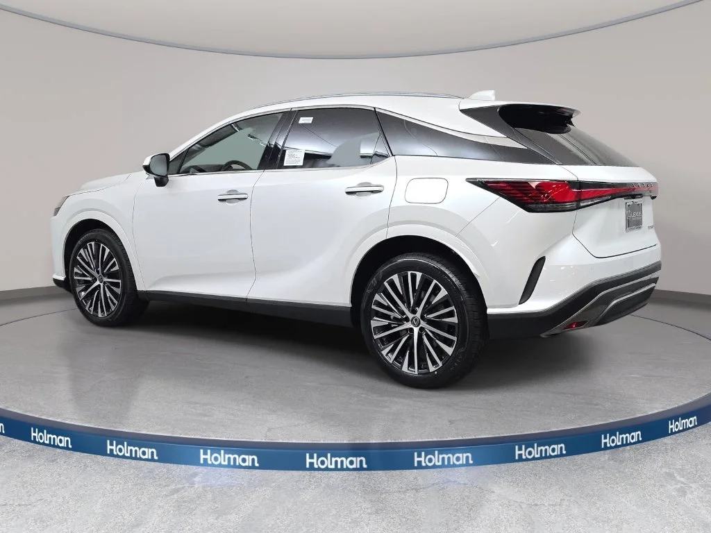 New 2026 Eminent White Pearl Lexus PREMIUM PLUS image 7