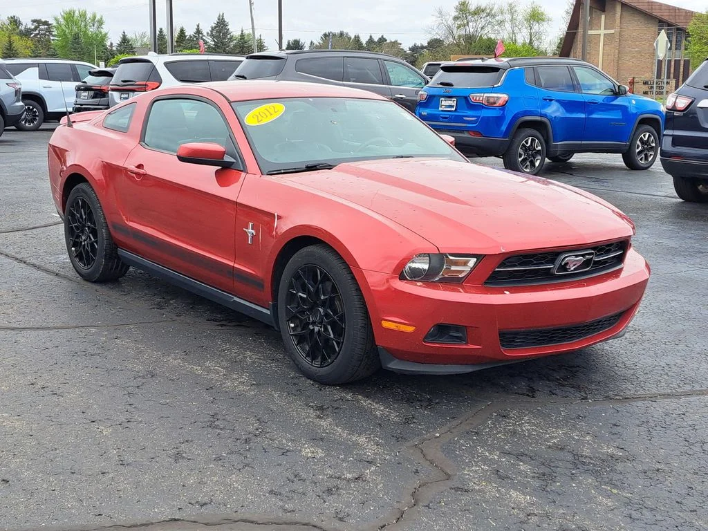 Used 2012 Ford Mustang V6 Premium with VIN 1ZVBP8AM4C5278148 for sale in Millington, MI