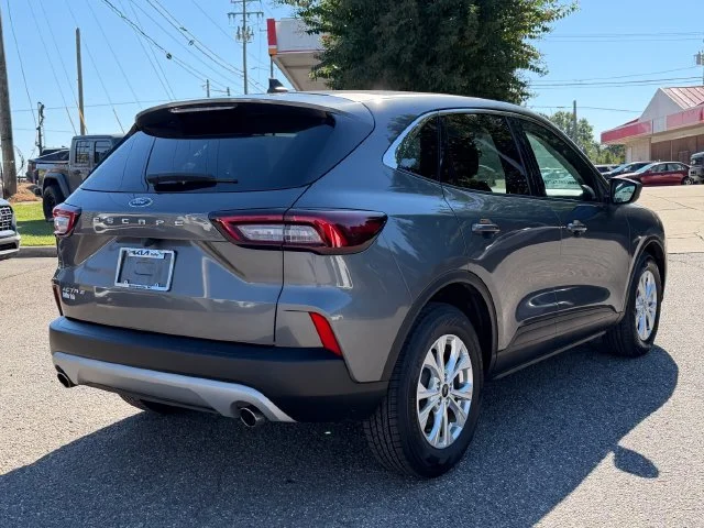 Used 2024 Gray Metallic Ford Active image 5