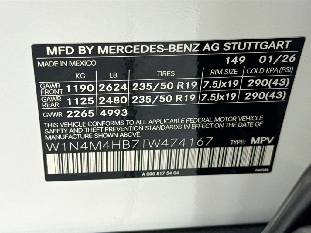 Used 2026 Polar White Mercedes-Benz GLB 250 image 33