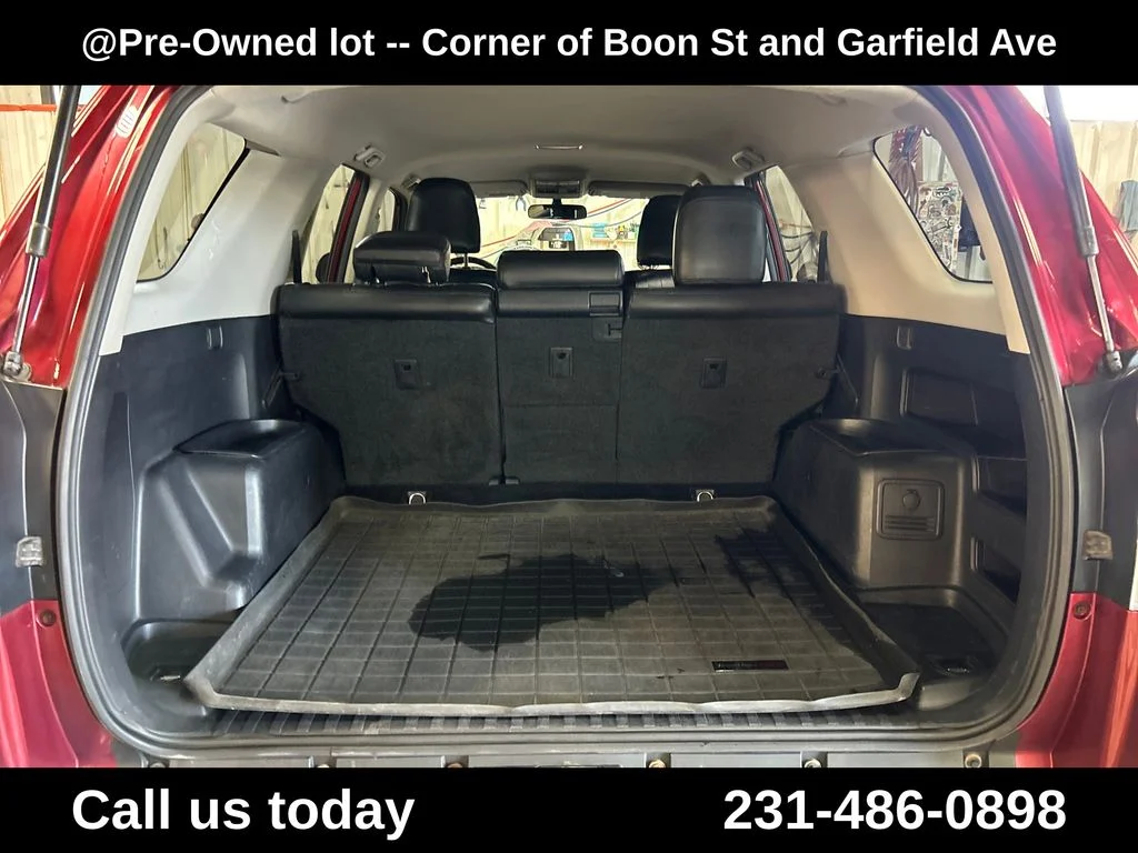 Used 2011  Toyota Trail image 21
