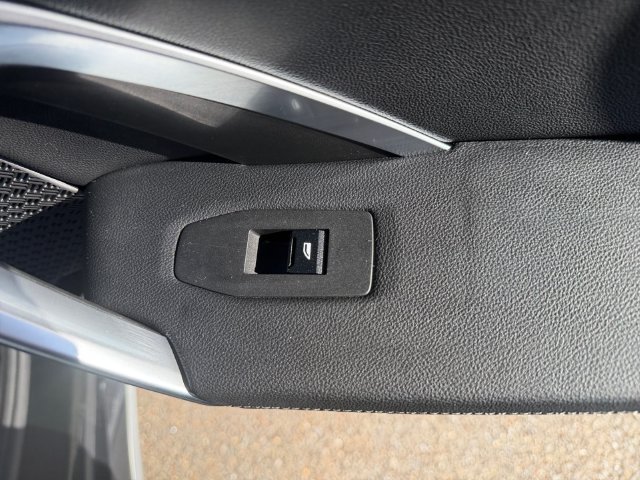 Used 2023 Black BMW xDrive28i image 38