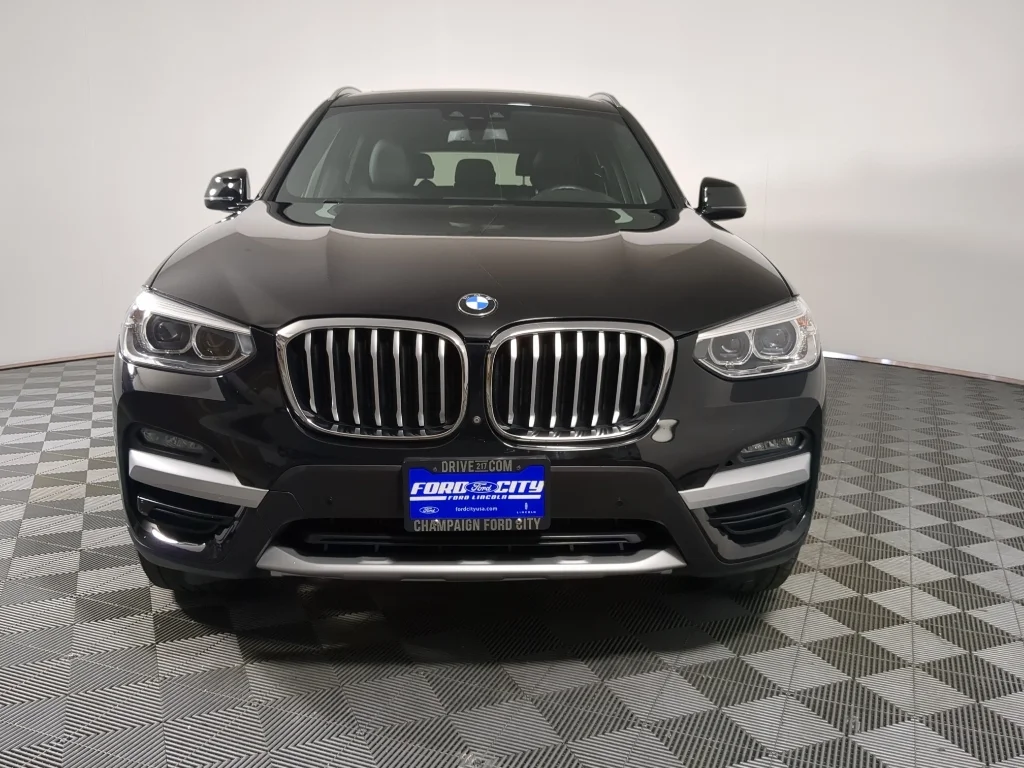 Used 2020 Black BMW xDrive30i image 3