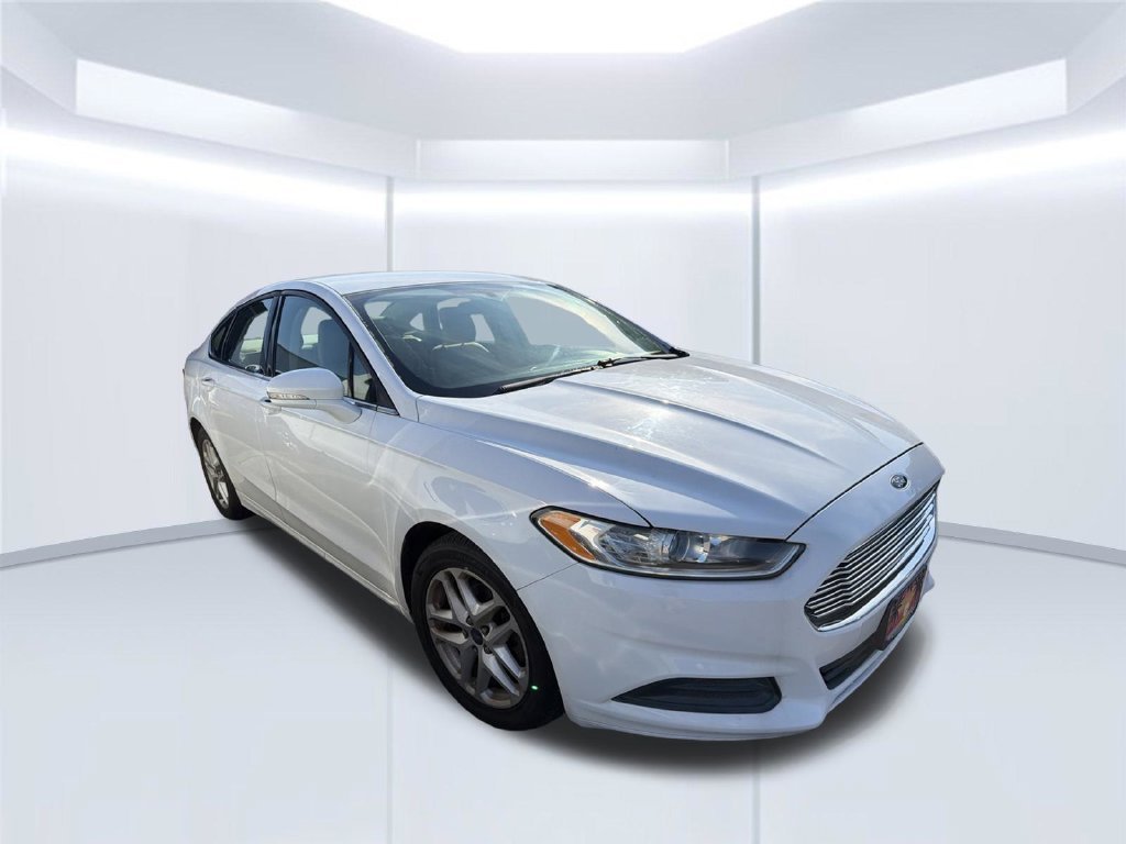 Used 2014 White Ford SE image 8
