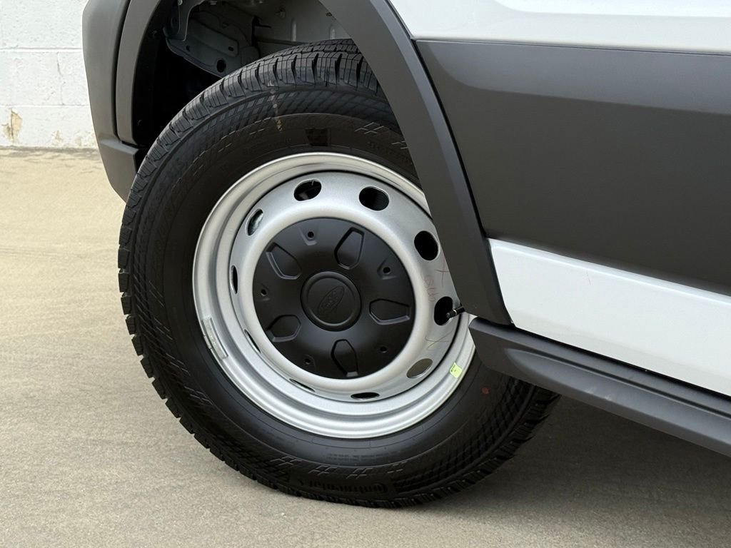 New 2026 Oxford White Ford Cargo Van image 18