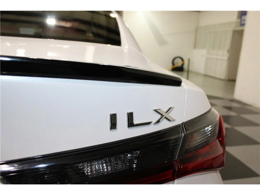 Used 2019 White Acura Premium & A-SPEC Pkgs Sedan 4D image 18