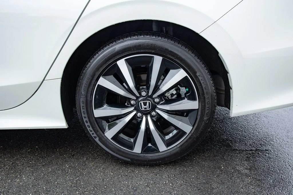 2024 Honda Civic EX - Photo 28