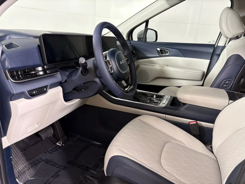 New 2026 White Kia EX image 21
