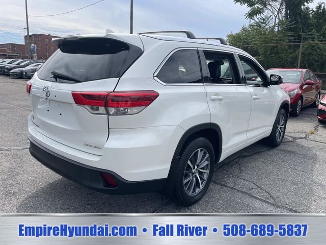 2017 Toyota Highlander XLE - Photo 9