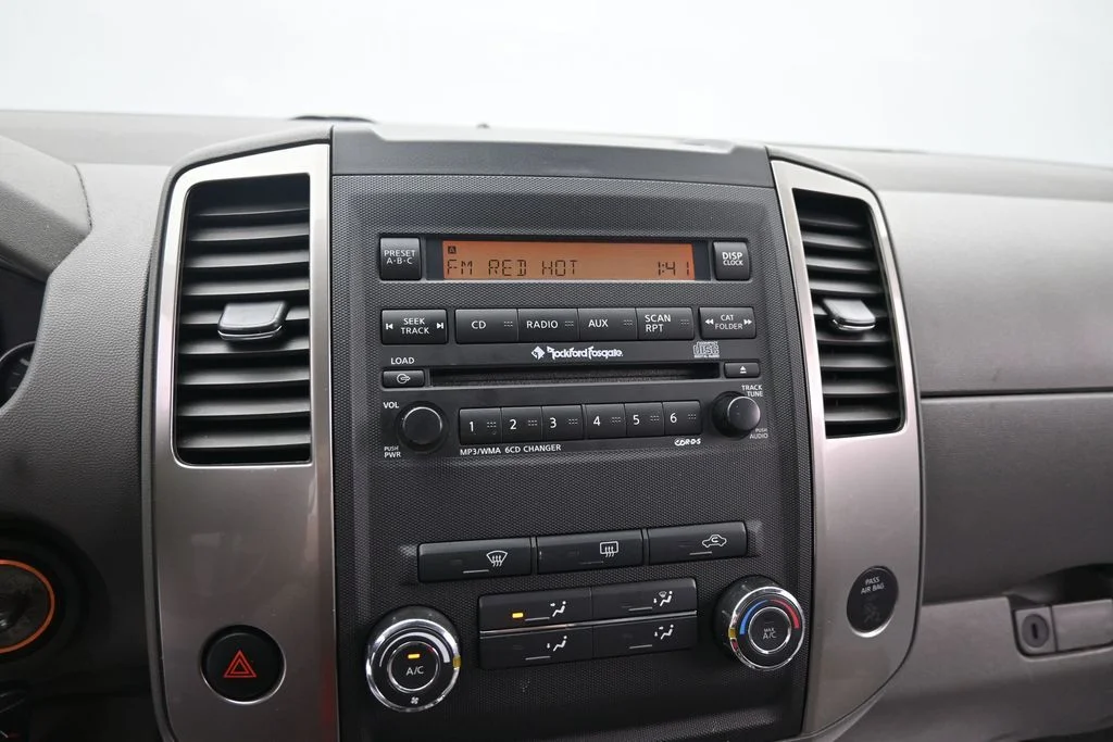 Used 2012 Black Nissan SL image 19