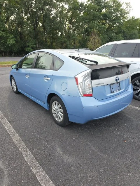 Used 2012 CLEAR WATER BLUE Toyota Base image 5