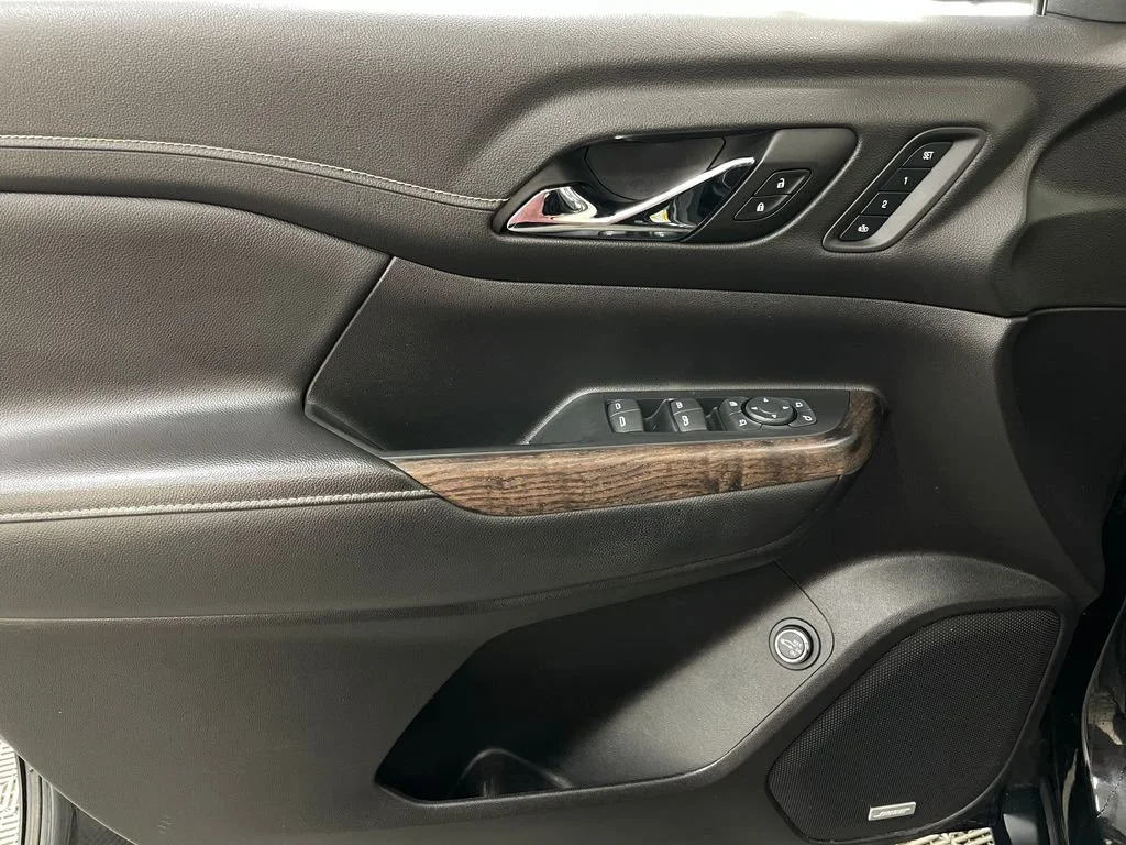 Used 2023 Ebony Twilight Metallic GMC Denali image 28