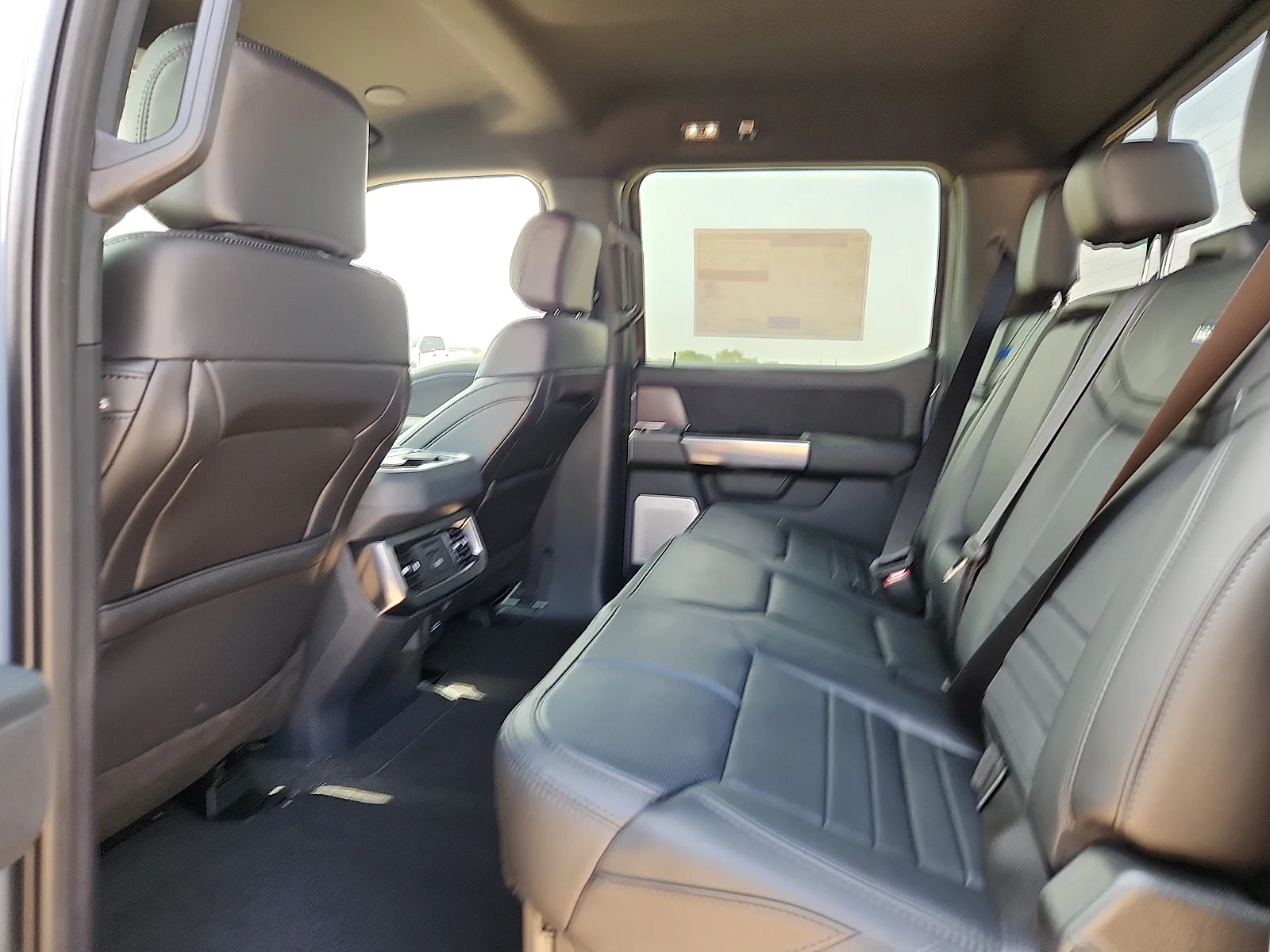 New 2026 Glacier Gray Metallic Tri-Coat Ford F-250® Platinum® image 18