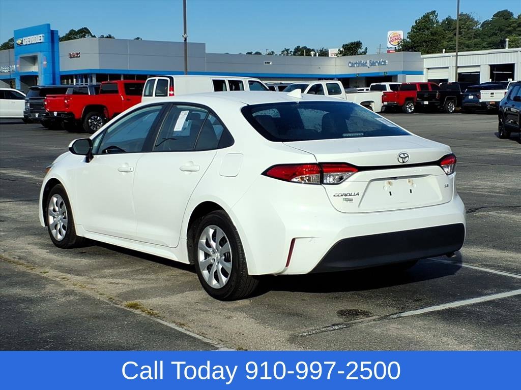 Used 2025 White Toyota LE image 4