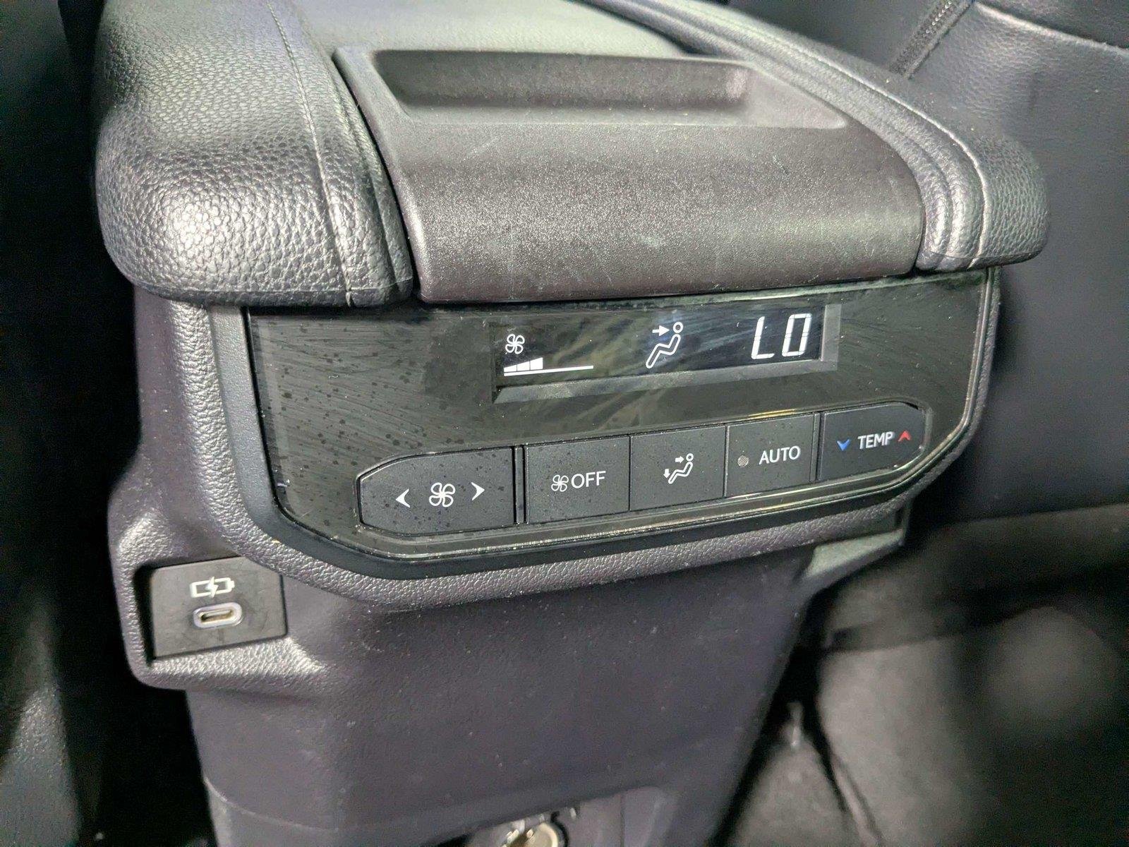 2024 Toyota Grand Highlander XLE - Photo 36