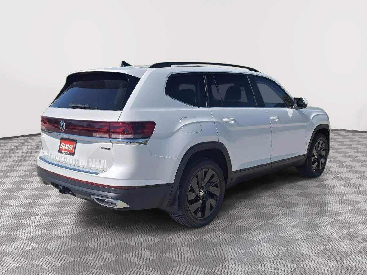 2026 Volkswagen Atlas SE w/Tech