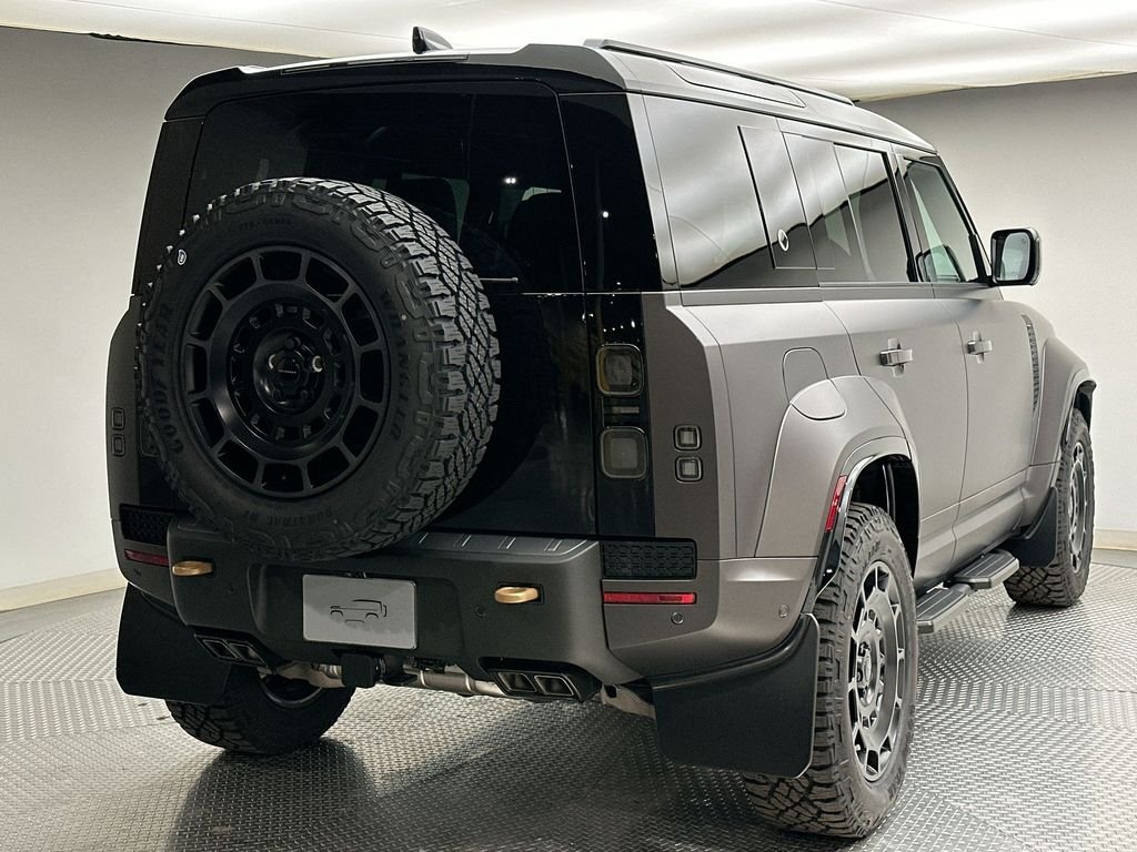 New 2026 Charente Grey Land Rover OCTA image 12