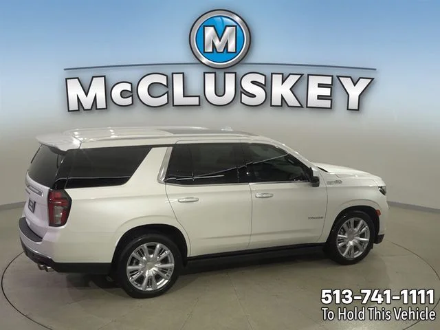 Used 2023 Beige Chevrolet High Country image 4