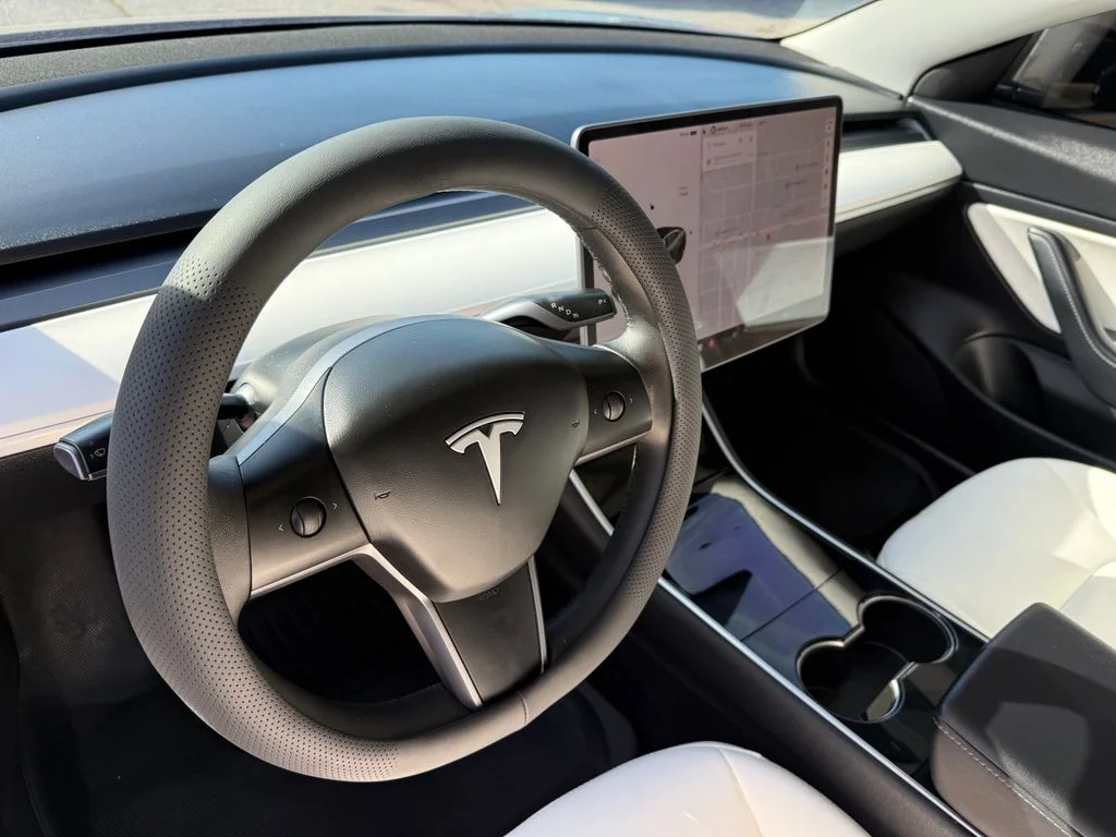 Used 2020 Gray Tesla Standard image 3